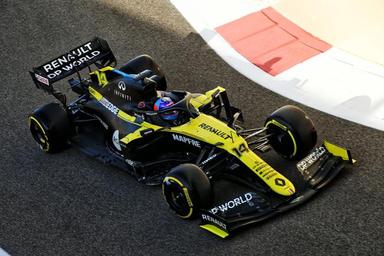 F1新秀测试赛中国车手周冠宇搭档阿隆索参赛，他离F1赛道还有多远 