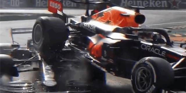 F1意大利大奖赛事故：halo系统救汉密尔顿一命